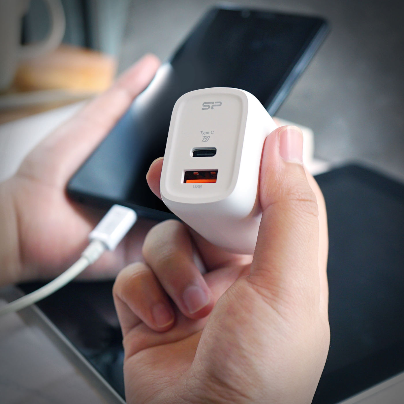 Szybka ładowarka z USB-C i USB-A – Silicon Power Boost Charger QM25