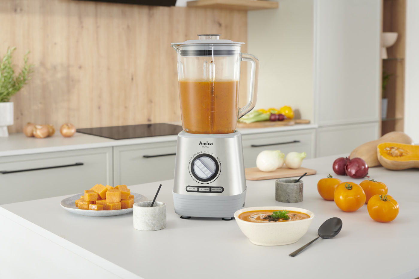 Blender-kielichowy-lub-reczny-kuchenny-pomocnik-1