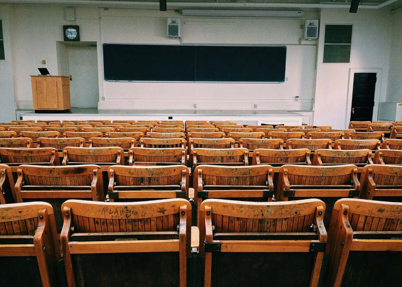 Luka-edukacyjna-w-obszarze-prywatnosci-moze-zahamowac-rozwoj-sztucznej-inteligencji-2