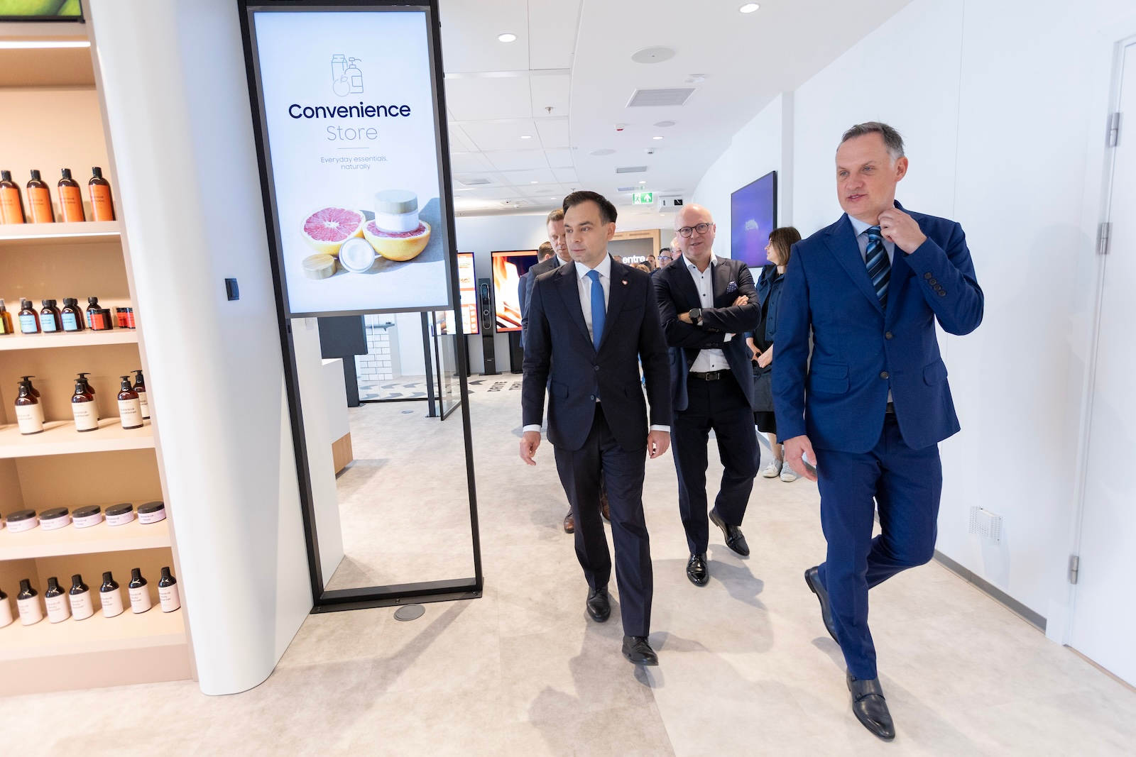 Samsung-otwiera-w-Warszawie-swoje-najwieksze-Business-Experience-Centre-w-Europie-5