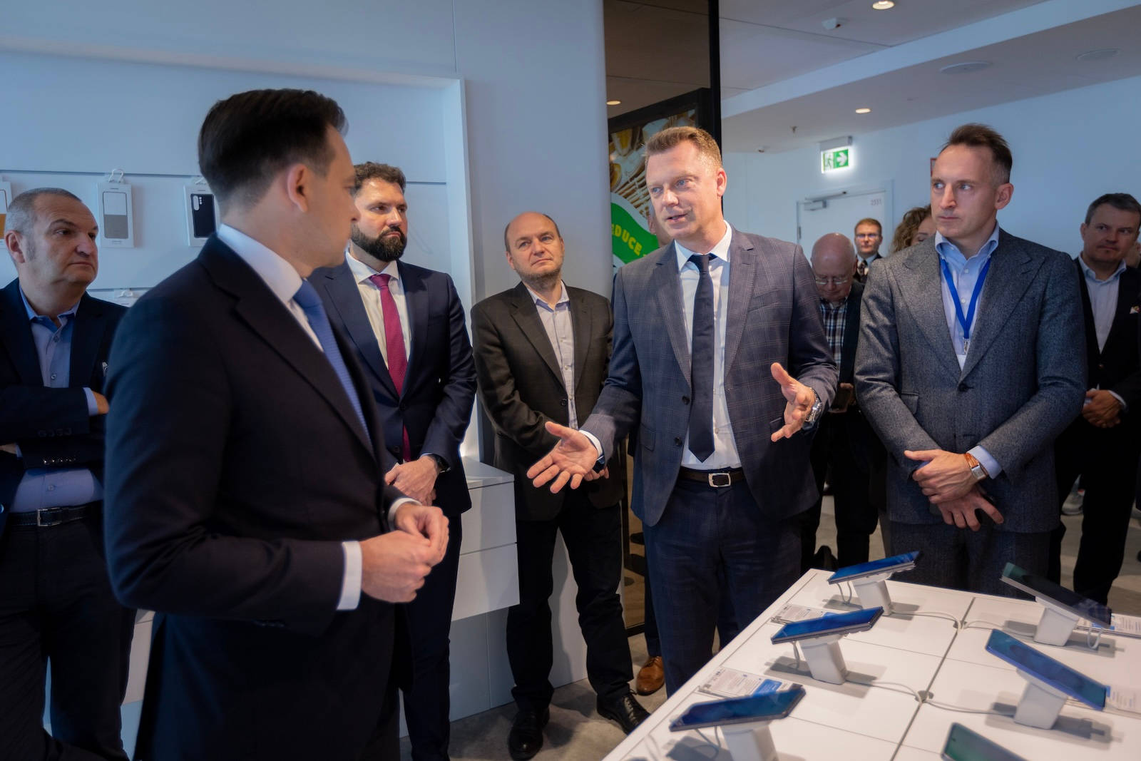 Samsung-otwiera-w-Warszawie-swoje-najwieksze-Business-Experience-Centre-w-Europie-9