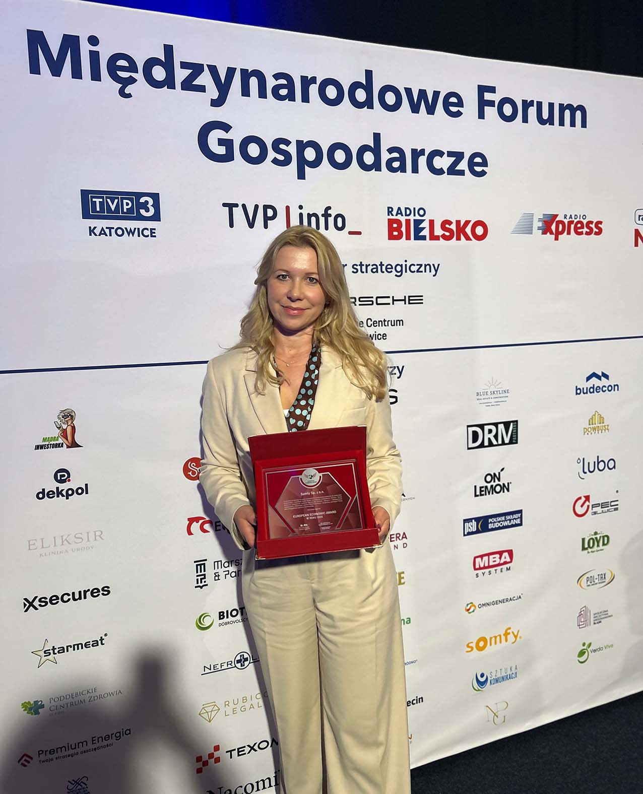 Somfy nagrodzone European Economic Award-2