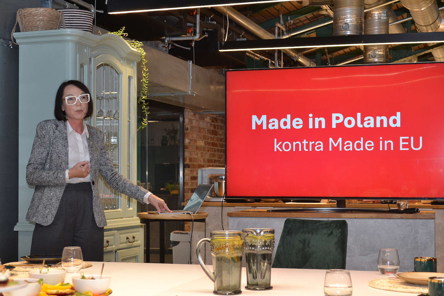 Prezentacja-raportu-Made-in-Poland-i-wspolne-pieczenie-rogali-swietomarcinskich-2