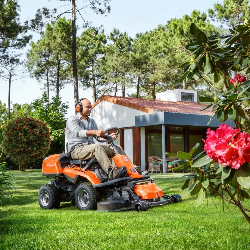 Narzędzia gratis przy zakupie kosiarki Husqvarna RIDER