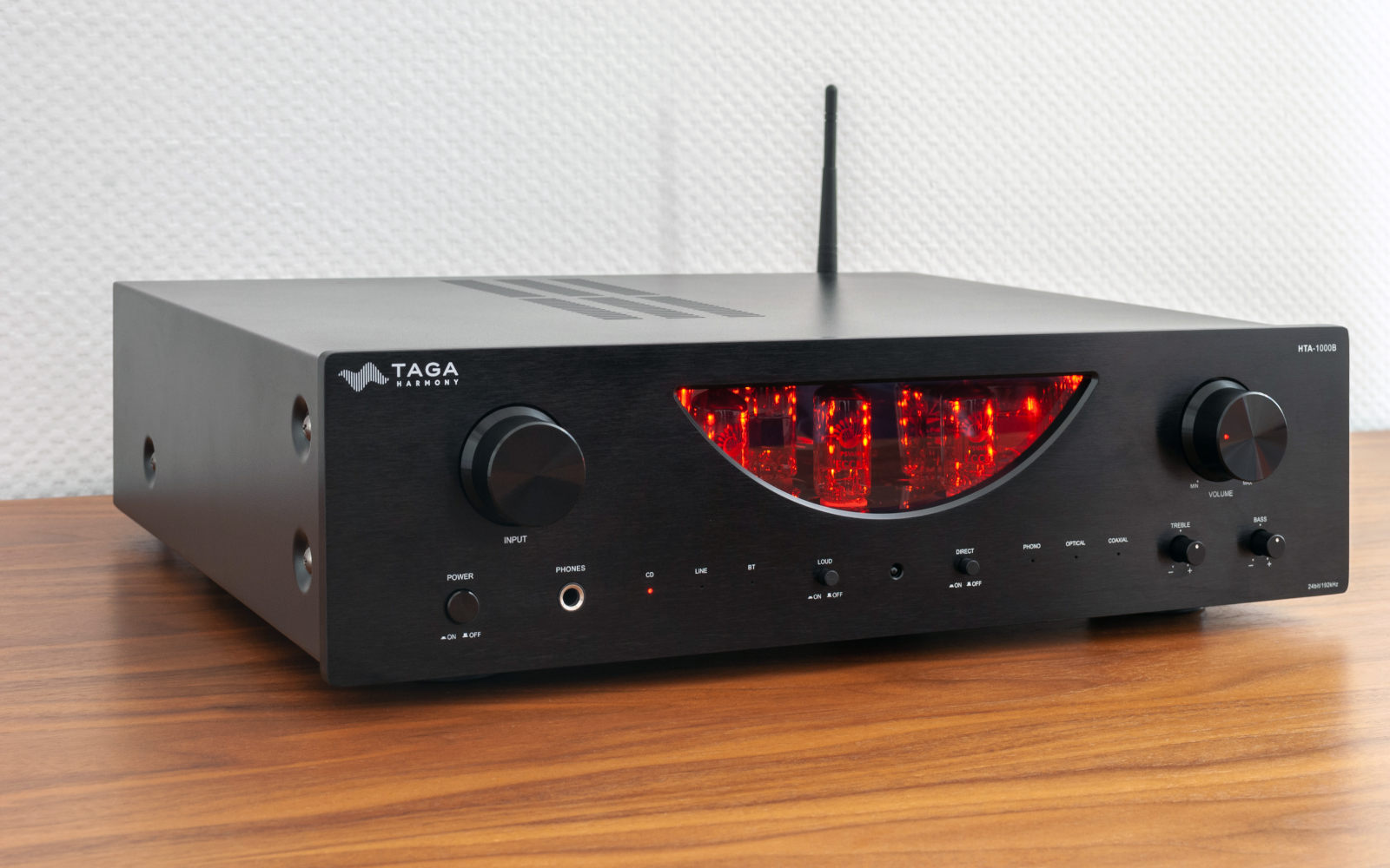 Wzmacniacze i amplitunery – fundament domowego systemu audio