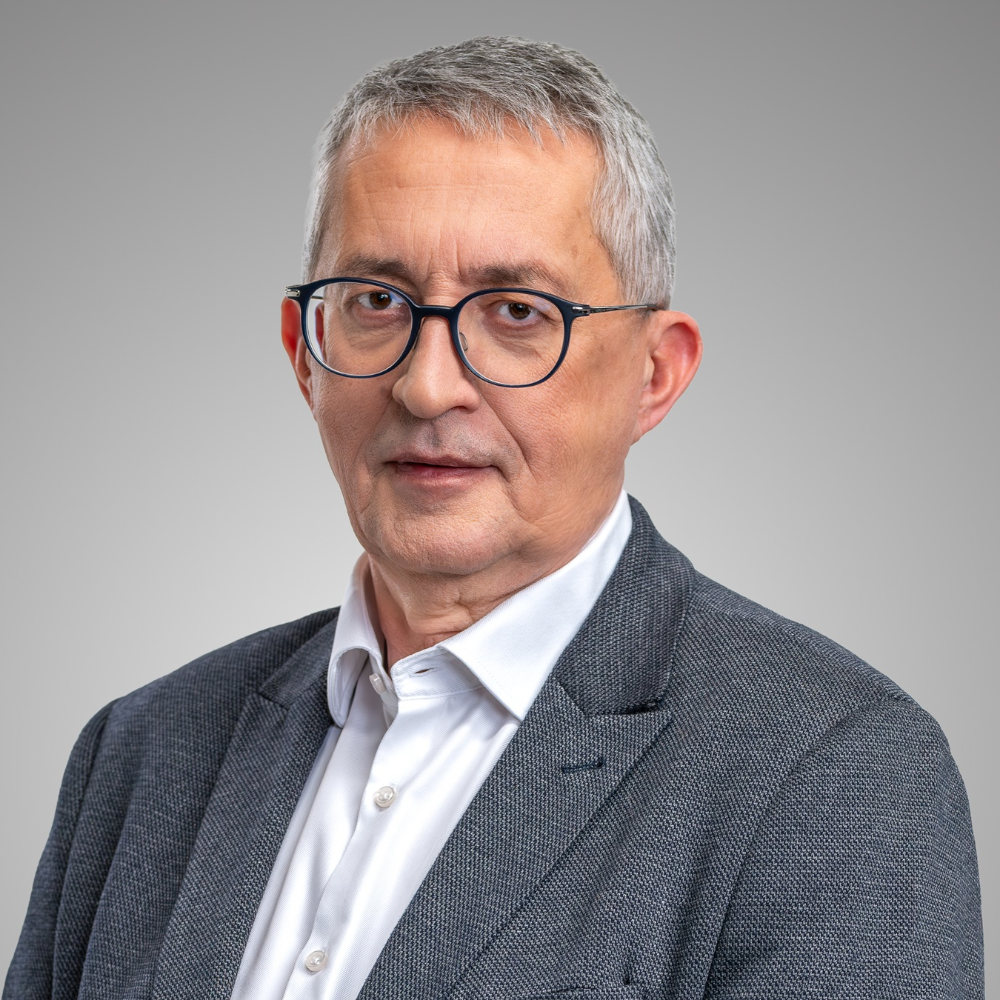 Kto płaci, ten wymaga. W branży ZSEE: kto płaci, ten… płaci. I basta!