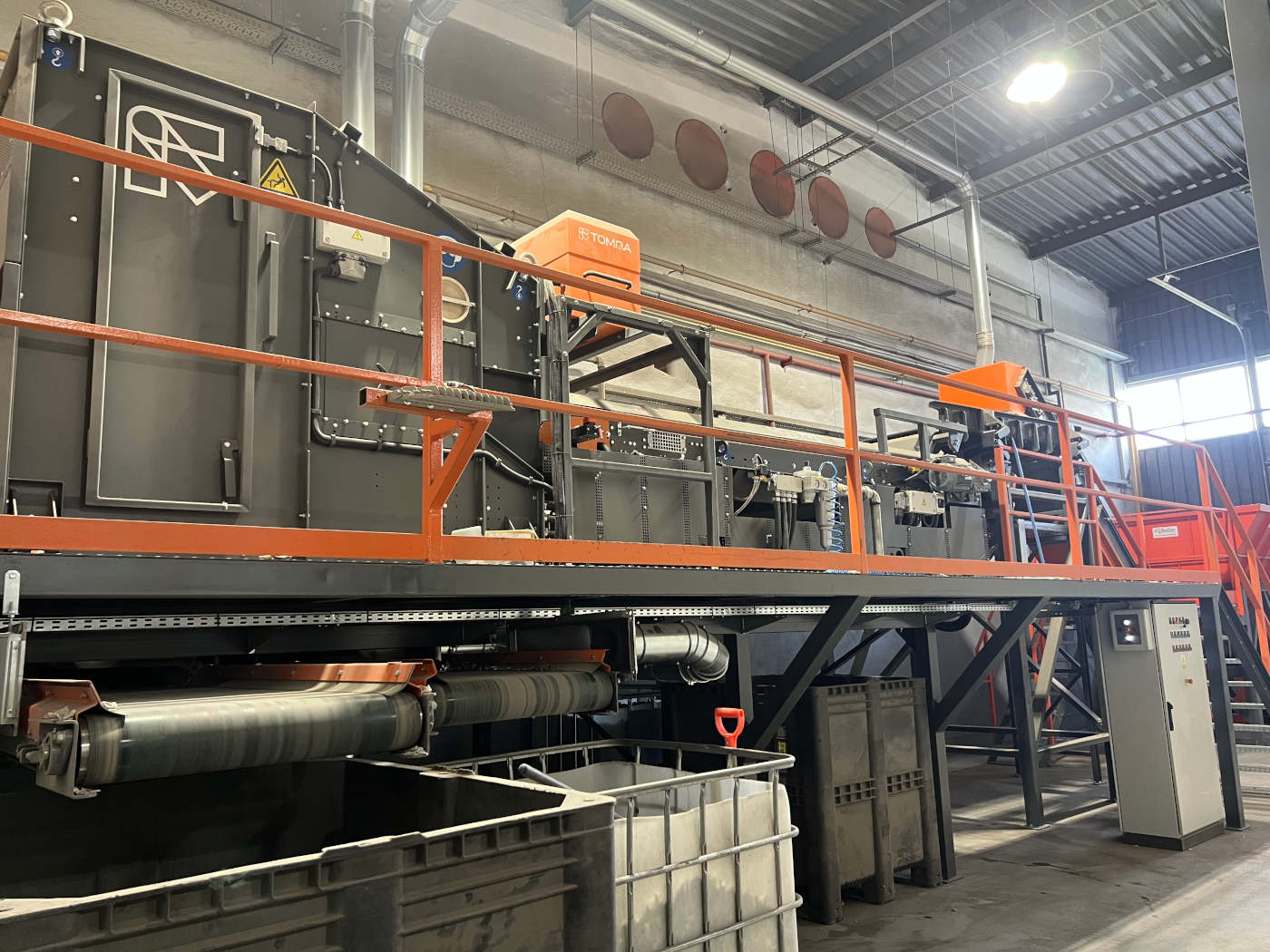 Recykling-strategicznym-wyborem-przy-produkcji-sprzetu-AGD-i-RTV-2