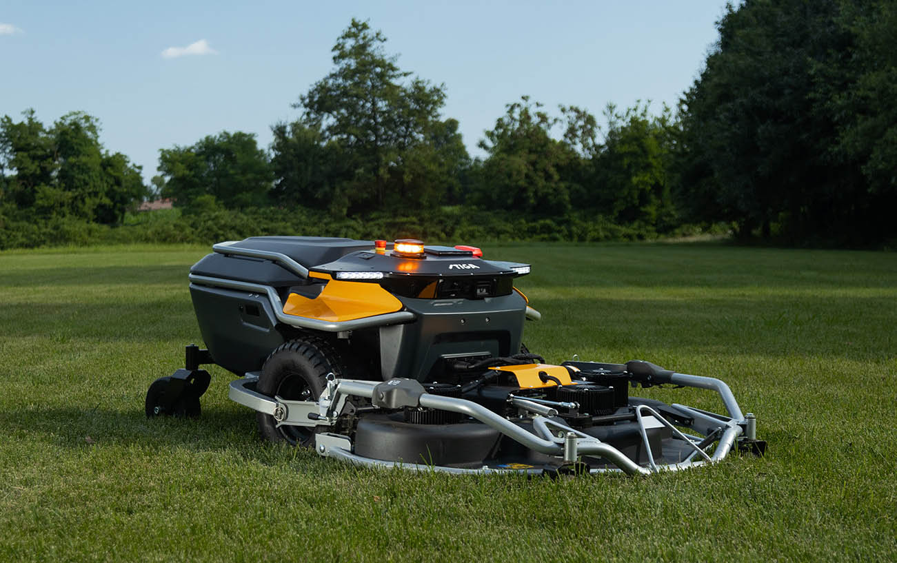 STIGA pokazuje autonomicznego robota APX Pro-2