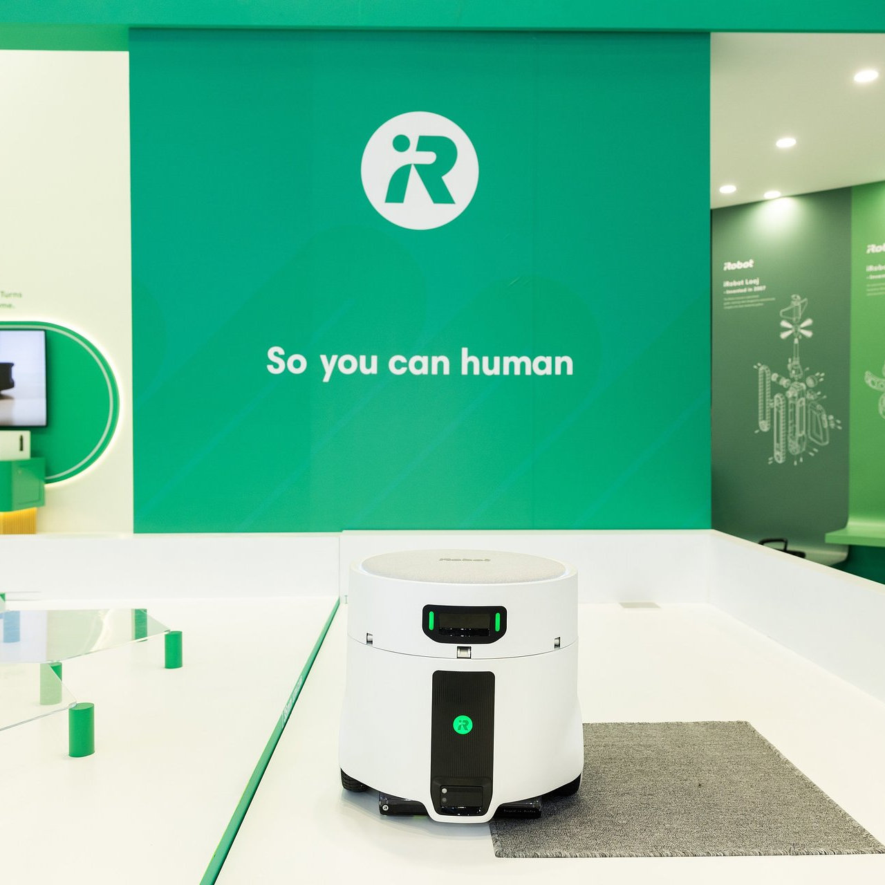 Dwa roboty, jedna mapa i wspólna stacja – Roomba Duo na IFA 2026